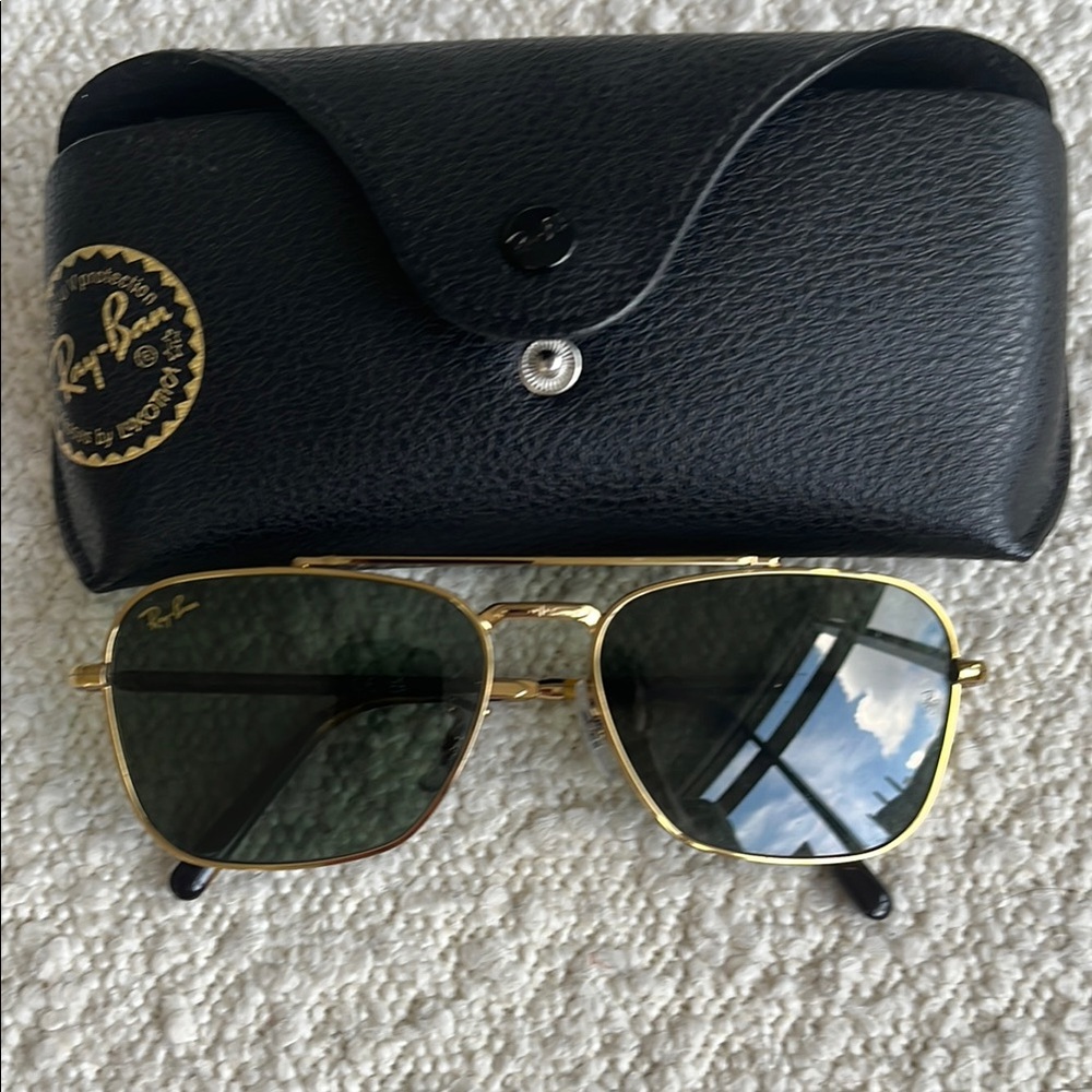 Ray-Ban Gold and Black Aviator Sunglasses